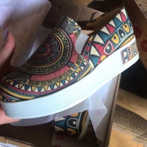 Never worn platform textile shoe